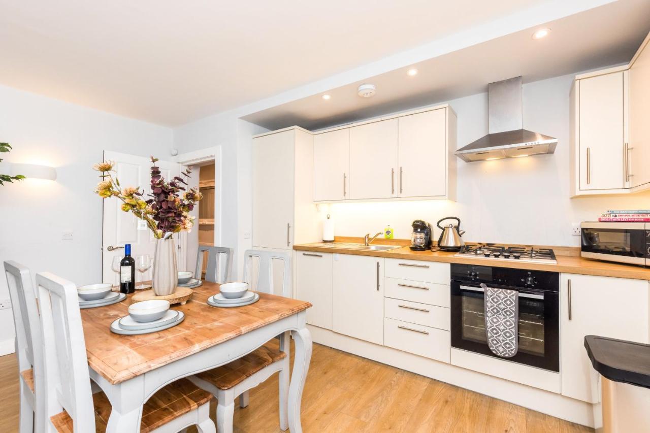 Luxury Modern 3 Bedroom Apartment In City Centre Εδιμβούργο Εξωτερικό φωτογραφία
