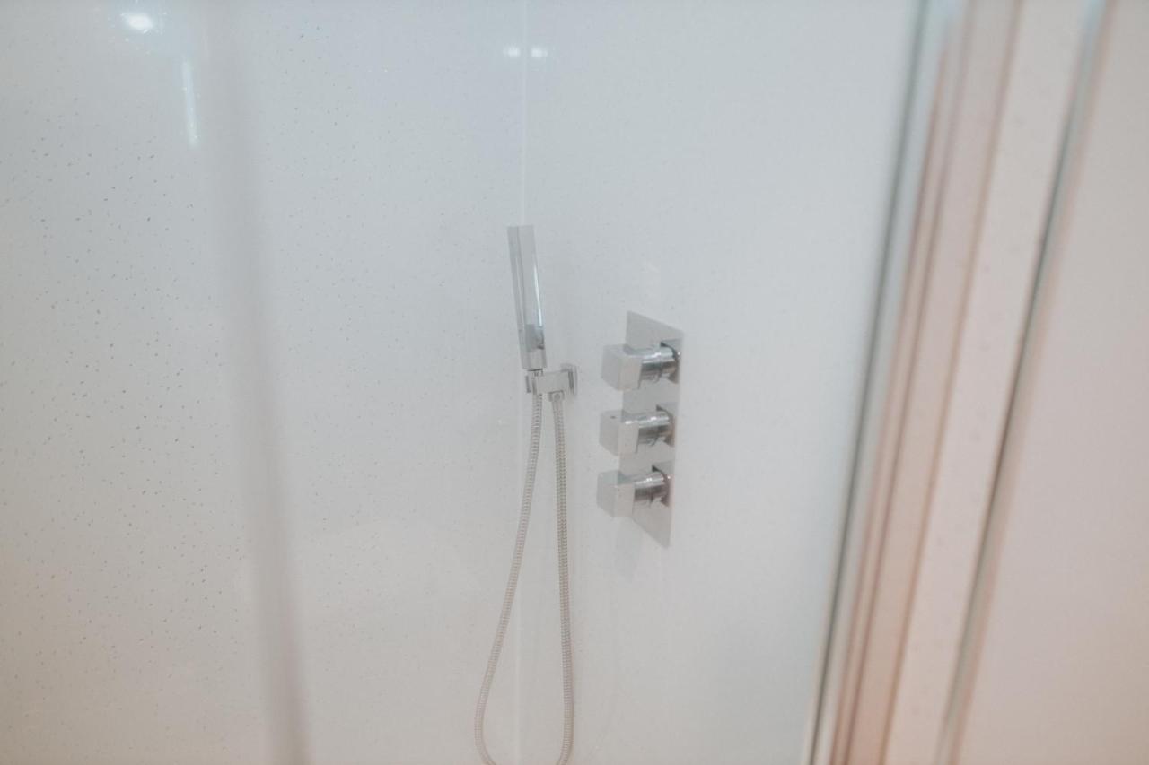 Luxury Modern 3 Bedroom Apartment In City Centre Εδιμβούργο Εξωτερικό φωτογραφία